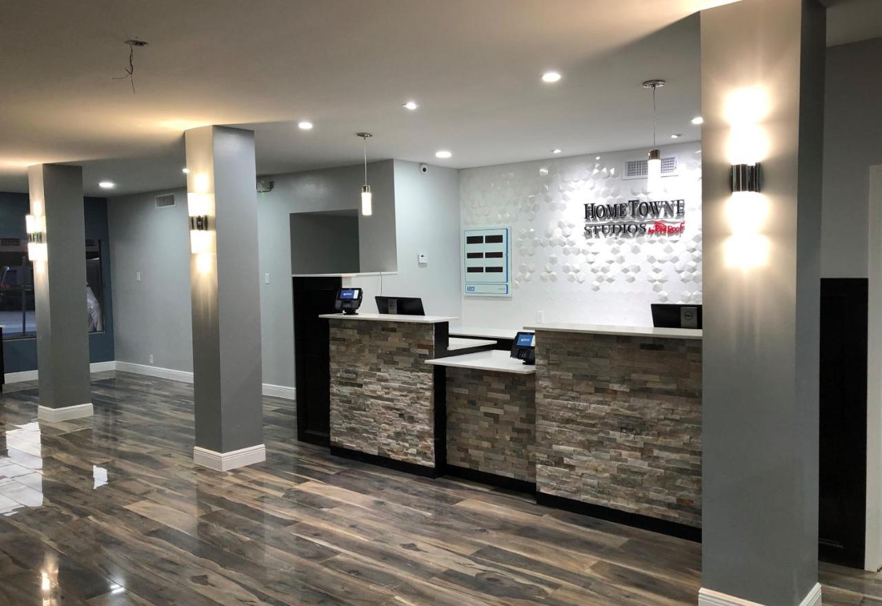 Hometowne Studios By Red Roof San Antonio E - Frost Bank Center מראה חיצוני תמונה